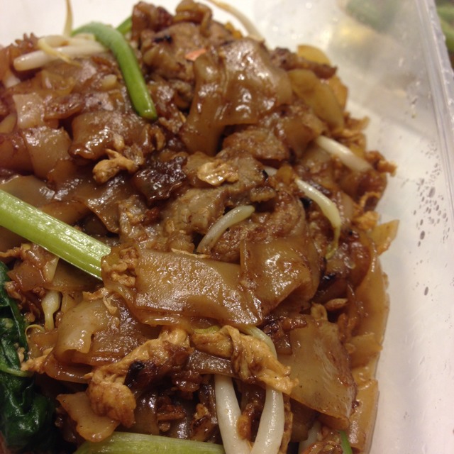 Fried Superior Beef Hor Fun from 真粥道 Zhen Zhou Dao (CLOSED) on #foodmento http://foodmento.com/dish/7984