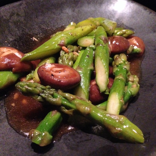 Poached US Green Asparagus With Shiitake Mushrooms at Patara Fine Thai Cuisine (CLOSED) on #foodmento http://foodmento.com/place/1670