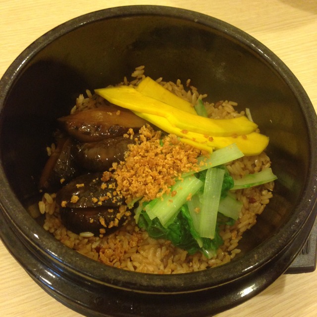 Stone Pot Rice (Veggie, Mushroom, Pumpkin) from 悦意坊 Yes Natural F & B Vegetarian Restaurant on #foodmento http://foodmento.com/dish/6169