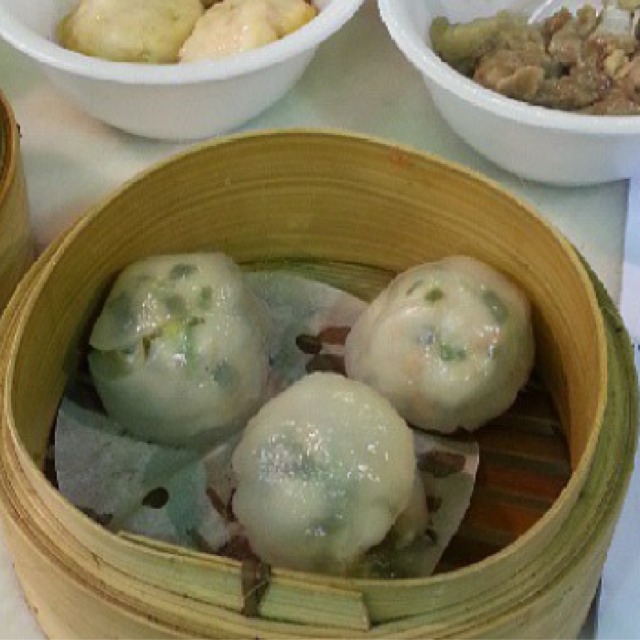 Crystal Dumplings @ little hong kong from Lau Pa Sat Festival Market on #foodmento http://foodmento.com/dish/525
