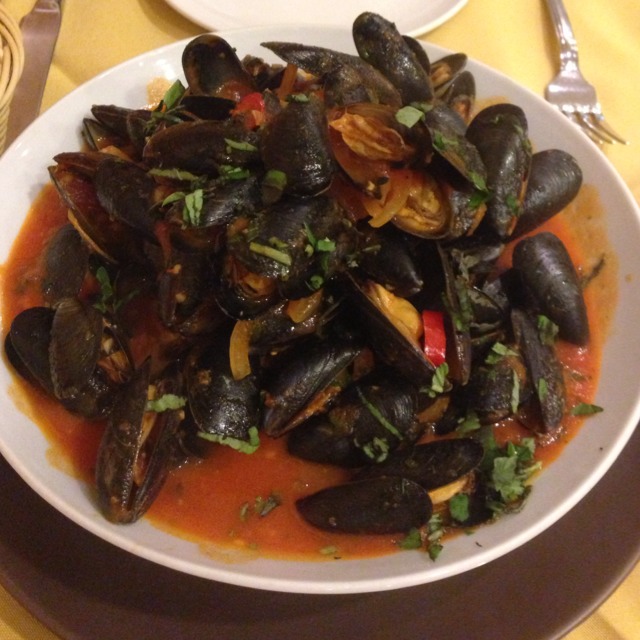 Mussels in Spicy Tomato Sauce at Bruno's Pizzeria & Grill on #foodmento http://foodmento.com/place/194