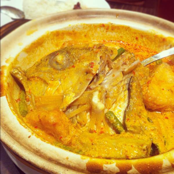 Curry Fish Head from West Co'z Cafe on #foodmento http://foodmento.com/dish/776