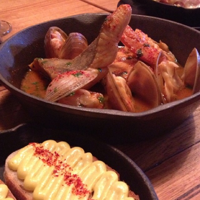 Bouillabaisse at Hell Of The North on #foodmento http://foodmento.com/place/2127