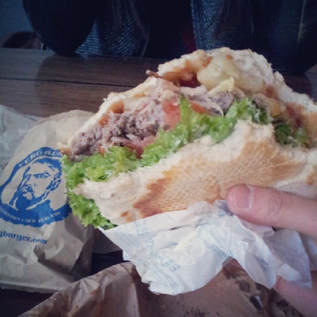 Tropical Swine Burger at Fergburger on #foodmento http://foodmento.com/place/2173