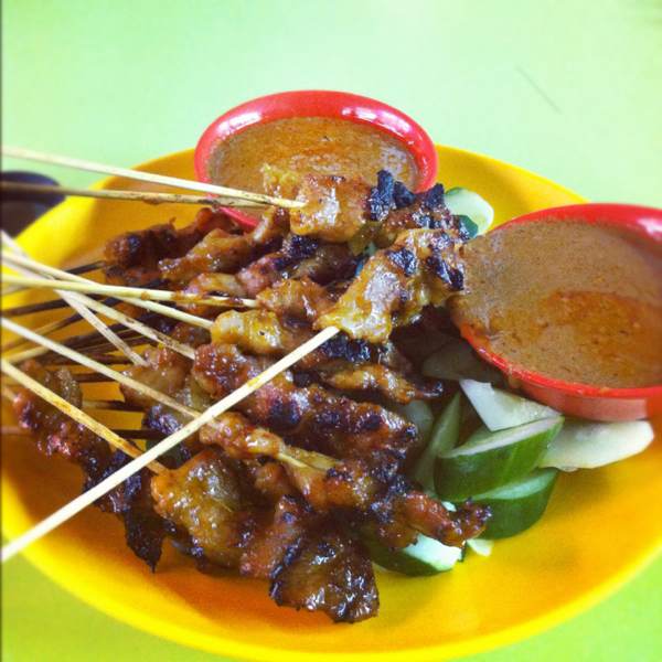Satay (Chicken & Pork) from Chai Ho Satay 财好沙爹 on #foodmento http://foodmento.com/dish/709