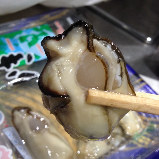 Fresh Packaged Kanawa Oysters from 東急フードショー 東急東横店 on #foodmento http://foodmento.com/dish/8515