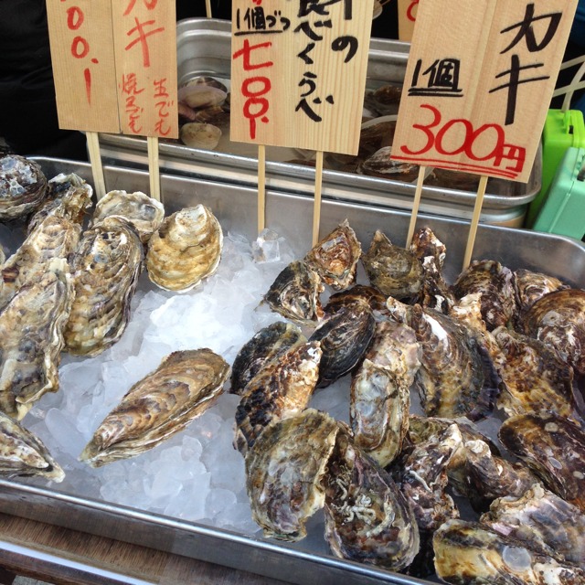 Fresh Oysters (Hokkaido, Kobe) at 築地青空三代目 本店 on #foodmento http://foodmento.com/place/2239