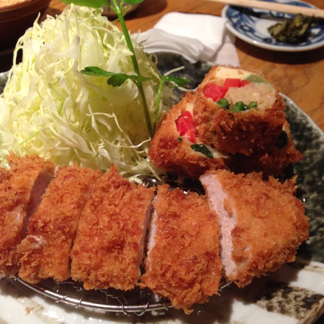 Yuba Rolled Seasonal Vegetables Cutlet & Pork Tenderloin Cutlet at かつくら 三条本店 on #foodmento http://foodmento.com/place/2251