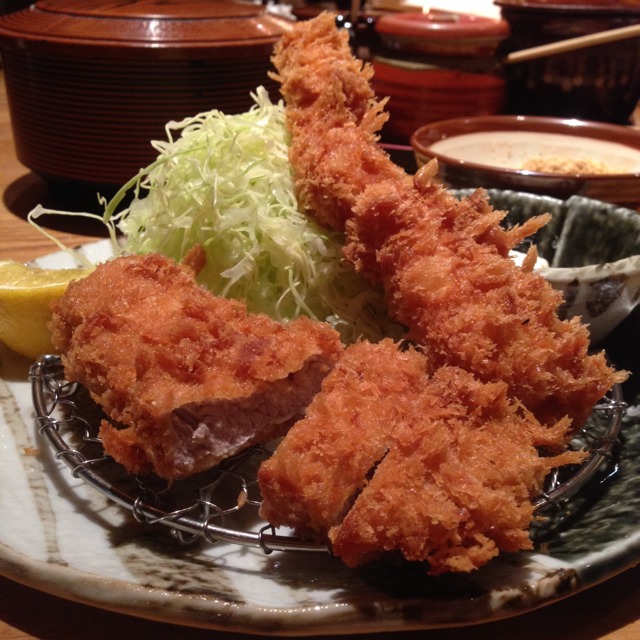 Pork Tenderloin Cutlet & Prawn Cutlet from かつくら 三条本店 on #foodmento http://foodmento.com/dish/8668