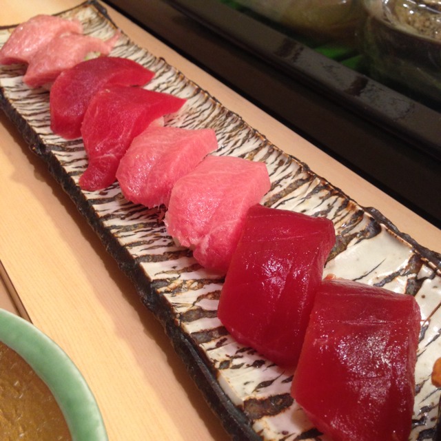 Hon Maguro Sushi (Tuna) from 正寿司 on #foodmento http://foodmento.com/dish/8563