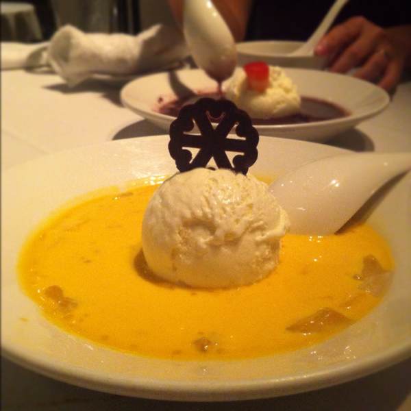 Chilled Cream of Fresh Mango with Sago & Pomelo & Vanilla Ice Cream at Min Jiang Chinese Restaurant on #foodmento http://foodmento.com/place/233