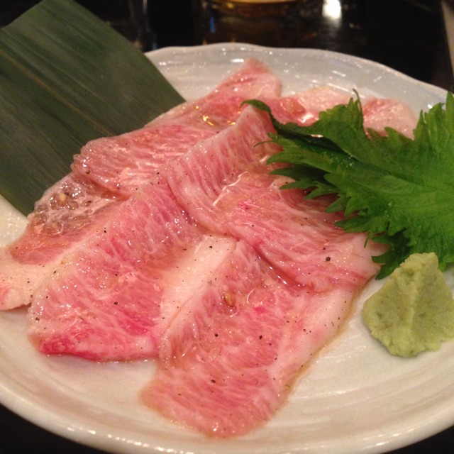 Fatty Pork Slices from 焼肉 おくむら on #foodmento http://foodmento.com/dish/8969