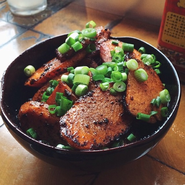 Organic Red Miso-Glazed Carrots at Myers + Chang on #foodmento http://foodmento.com/place/2417