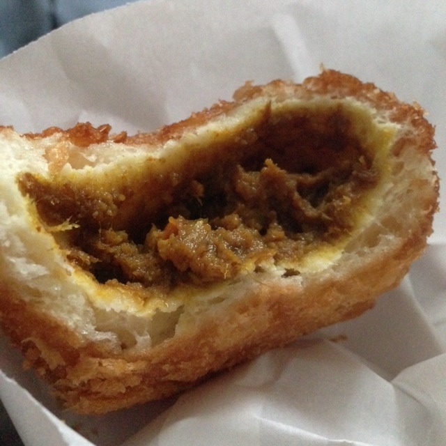 Fried Beef Curry Bun at 天馬屋 下北沢店 on #foodmento http://foodmento.com/place/2425