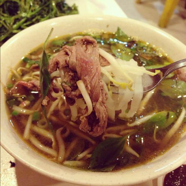 Pho Tai (Rare Beef's Steak Noodle Soup) at Long Phung Vietnamese Restaurant on #foodmento http://foodmento.com/place/251