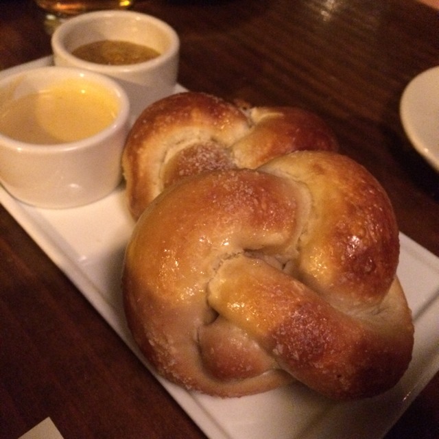 Old School Pretzel Knot, Cheddar Fondue at Monk’s Kettle on #foodmento http://foodmento.com/place/2526