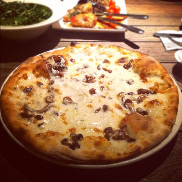 Pizza (Mascarpone, Mushroom, Black Truffles) from Da Paolo Bistro Bar on #foodmento http://foodmento.com/dish/613