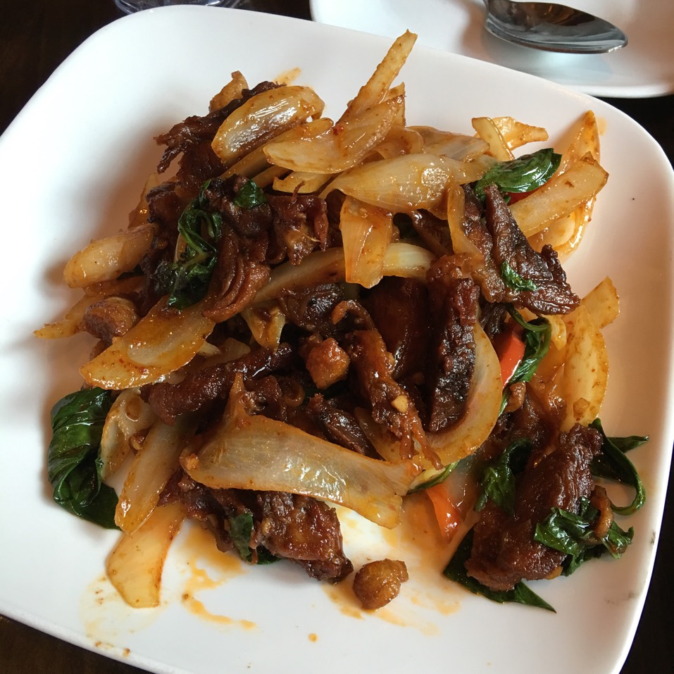 Duck Kra Prow (Basil & Chili) at Wondee Siam I on #foodmento http://foodmento.com/place/2657