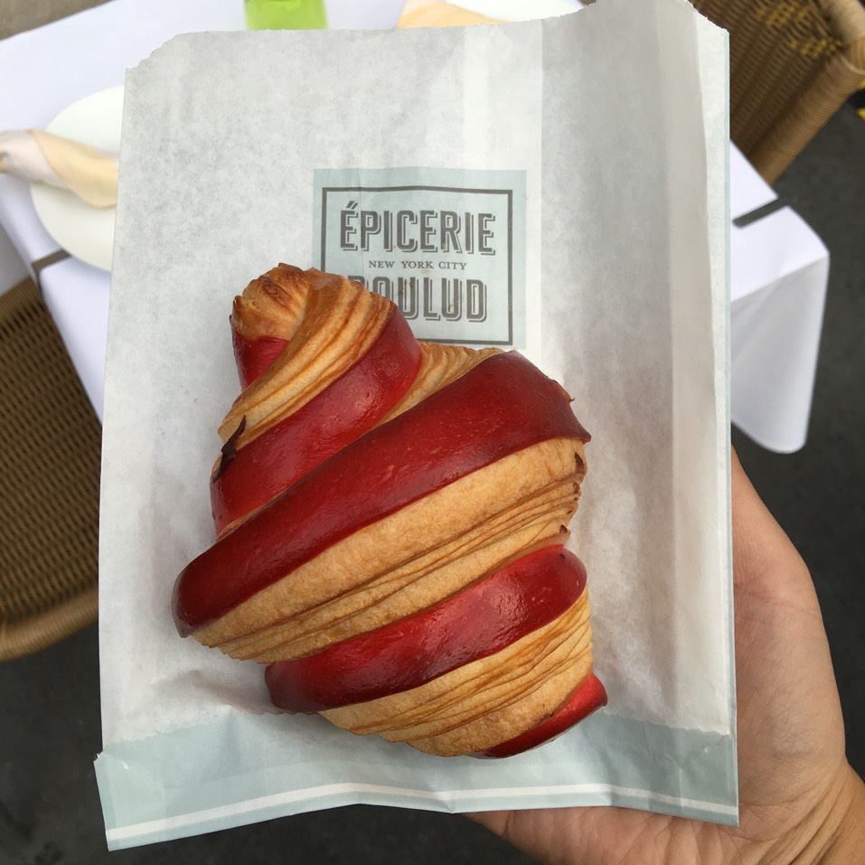 Raspberry Chocolate Croissant (with Raspberry infused chocolate ganache) from Épicerie Boulud on #foodmento http://foodmento.com/dish/33228