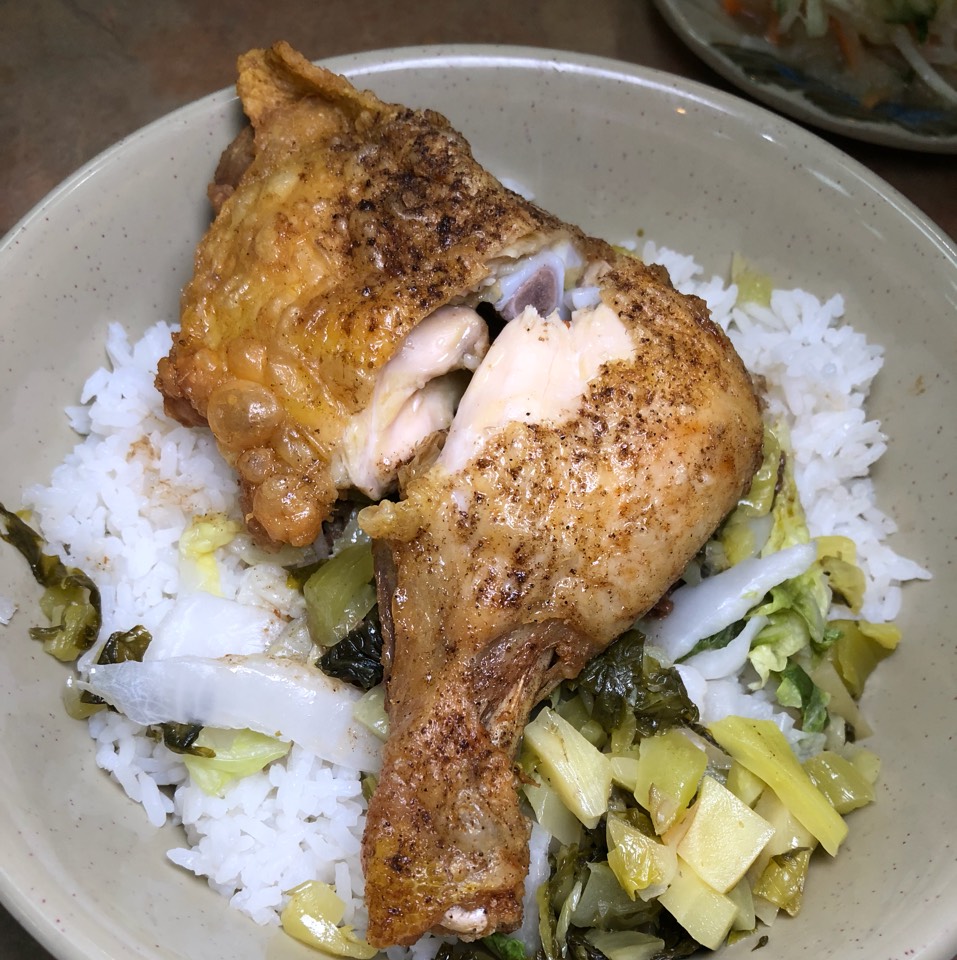 Chicken Leg Over Rice from Taiwan Pork Chop House 臺灣武昌好味道 on #foodmento http://foodmento.com/dish/10187