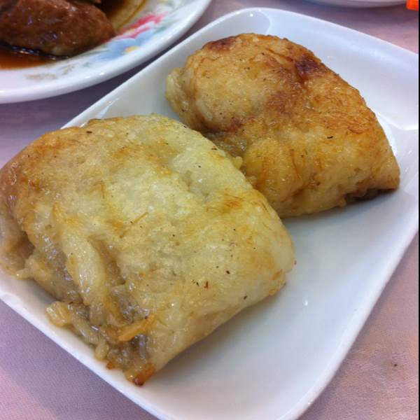 Pan fried Glutinous Rice at 四五六上海菜館 Restaurant 456 on #foodmento http://foodmento.com/place/271