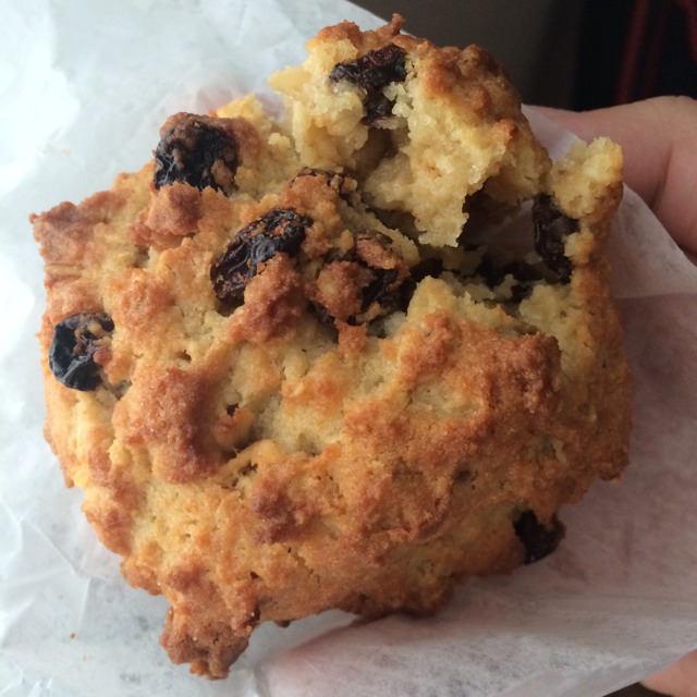 Oatmeal Raisin Cookie at Levain Bakery on #foodmento http://foodmento.com/place/2729