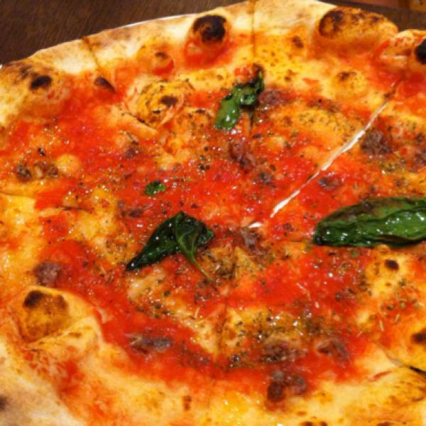 Pizza Margherita at Pizzeria L'Operetta on #foodmento http://foodmento.com/place/27