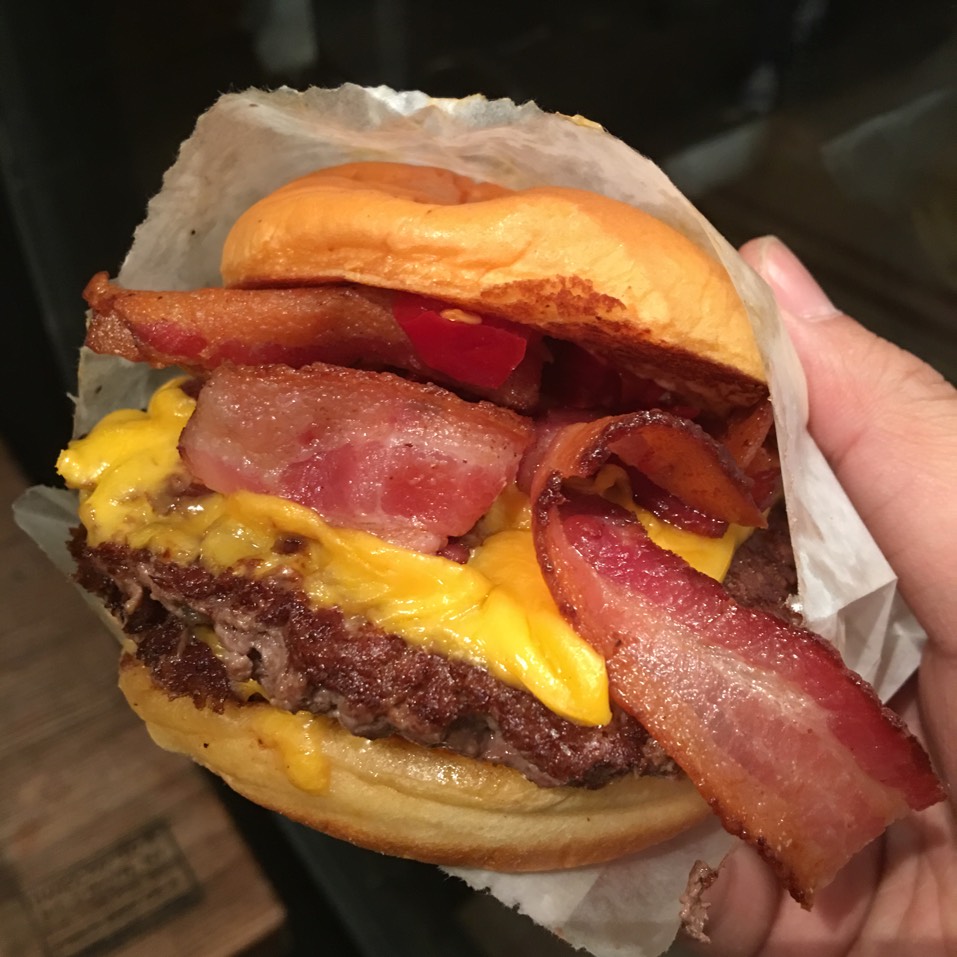 Double SmokeShack Burger (Bacon) at Shake Shack on #foodmento http://foodmento.com/place/2806