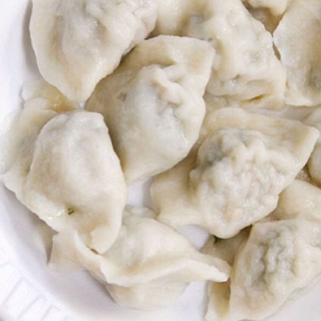 Pork & Cabbage Boiled Dumplings from Vanessa's Dumpling House on #foodmento http://foodmento.com/dish/10974