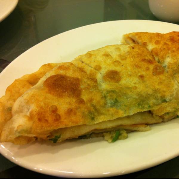 Scallion Pancakes from Joe's Shanghai 鹿鸣春 on #foodmento http://foodmento.com/dish/996