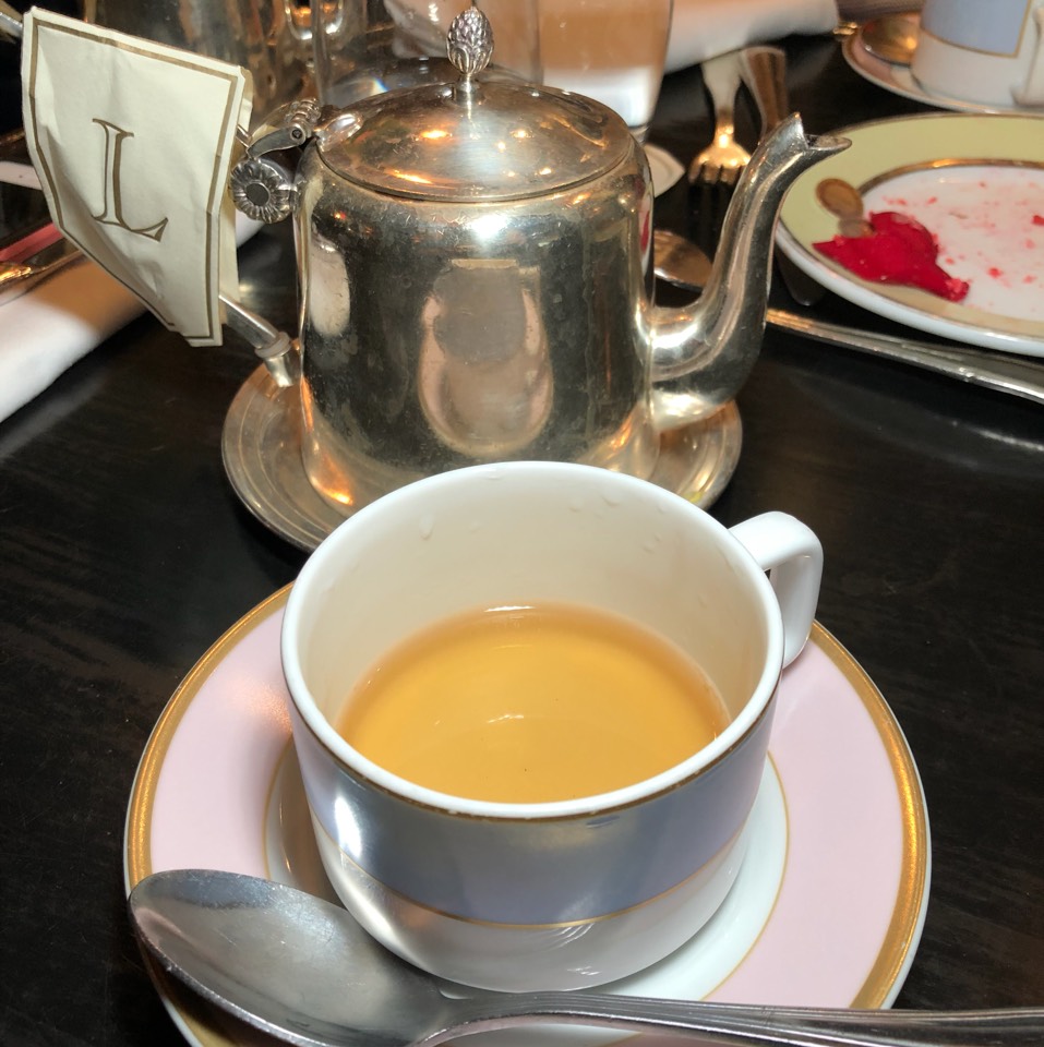 The Darjeeling Namring Tea at Ladurée on #foodmento http://foodmento.com/place/2933