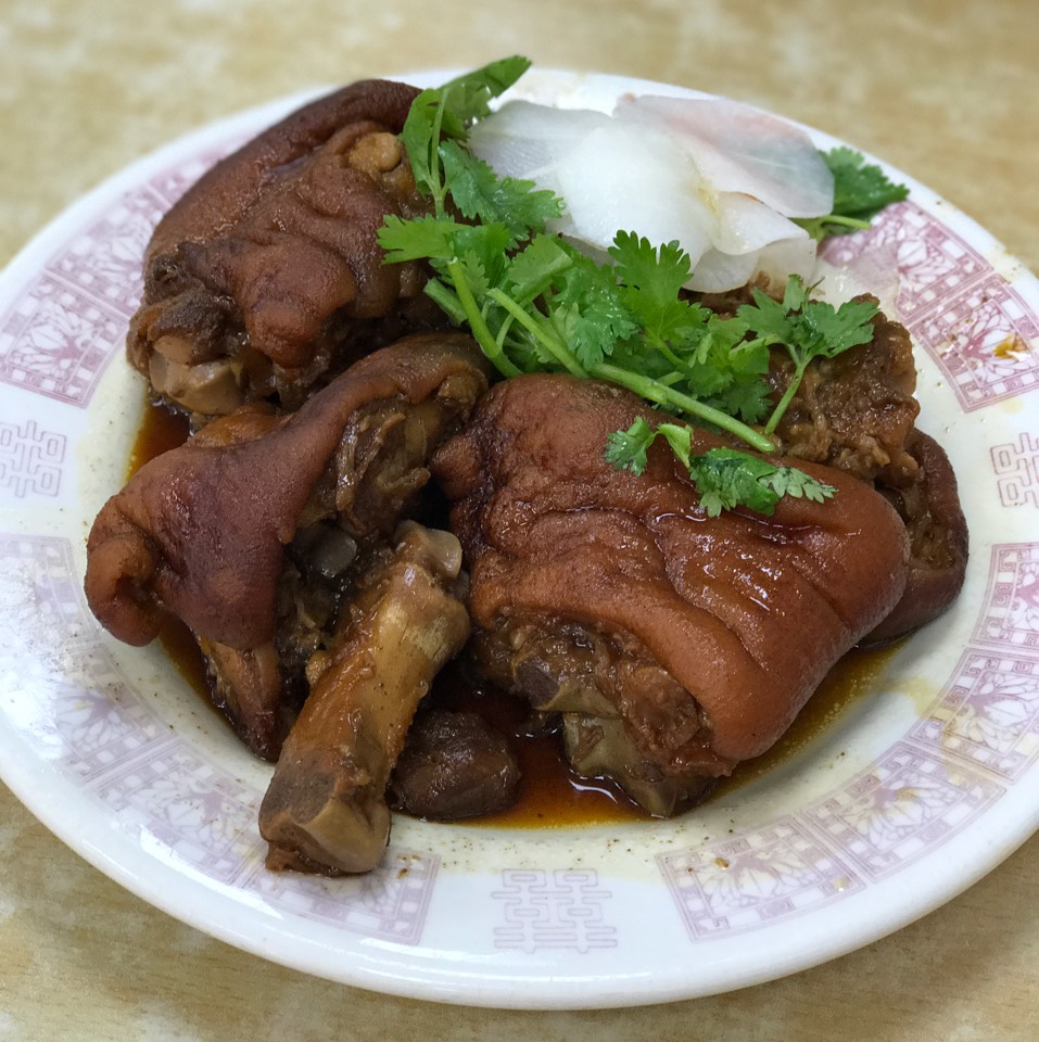 Pig's Feet from Bo Ky Restaurant on #foodmento http://foodmento.com/dish/43883