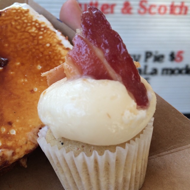 Bacon & Maple Cupcake @ Butter & Scotch at Smorgasburg Williamsburg on #foodmento http://foodmento.com/place/2984