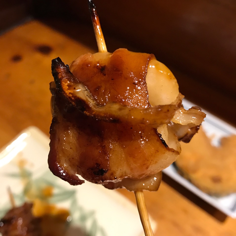 Hotate Bacon Yakitori (Scallop With Bacon) from Village Yokocho on #foodmento http://foodmento.com/dish/42935
