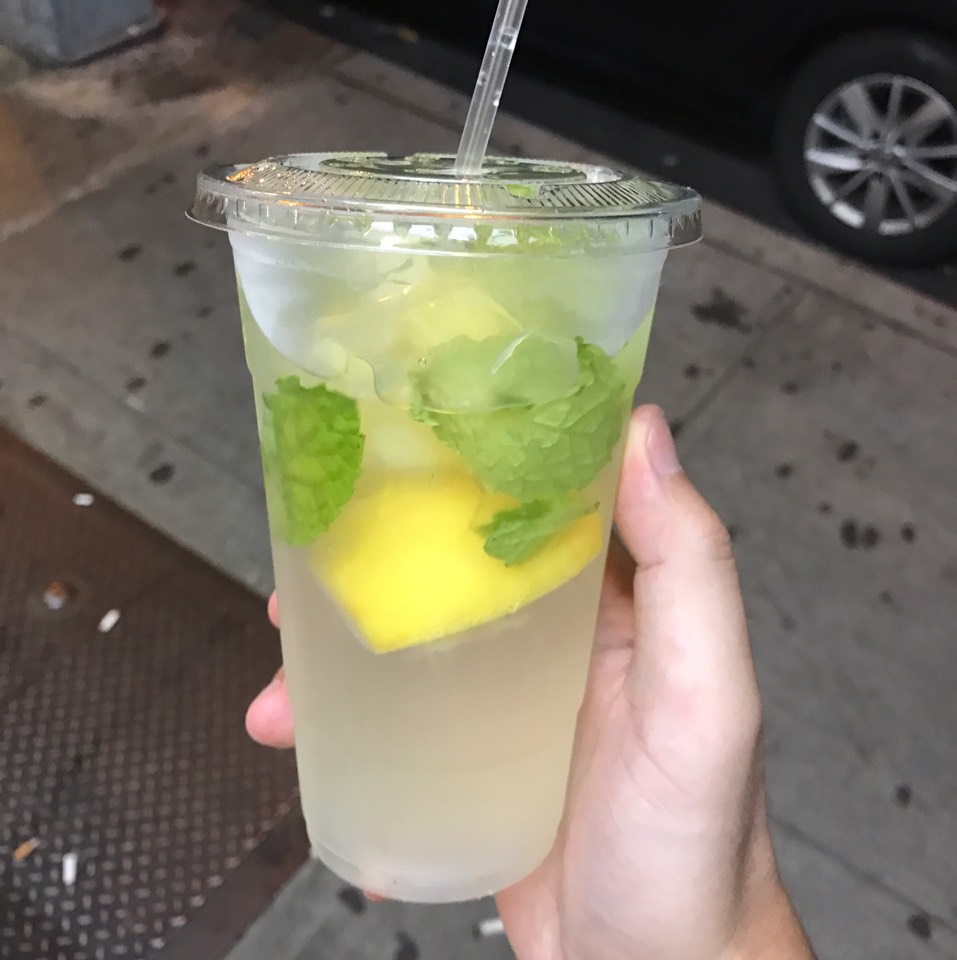 Housemade Mint Lemonade at Breakroom on #foodmento http://foodmento.com/place/3019