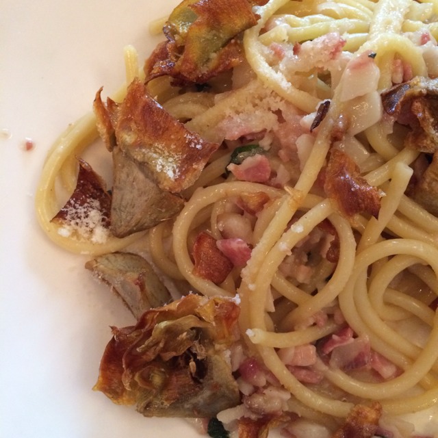 Bucatini, Bacon, Onion, Fried Artichoke from Antonucci on #foodmento http://foodmento.com/dish/10787