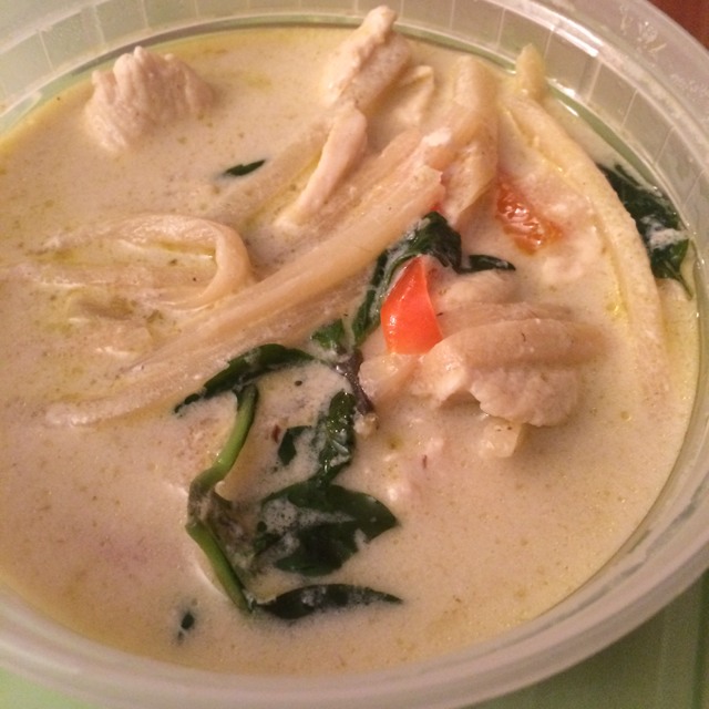 Green Curry Chicken at Wondee Siam II (CLOSED) on #foodmento http://foodmento.com/place/3038