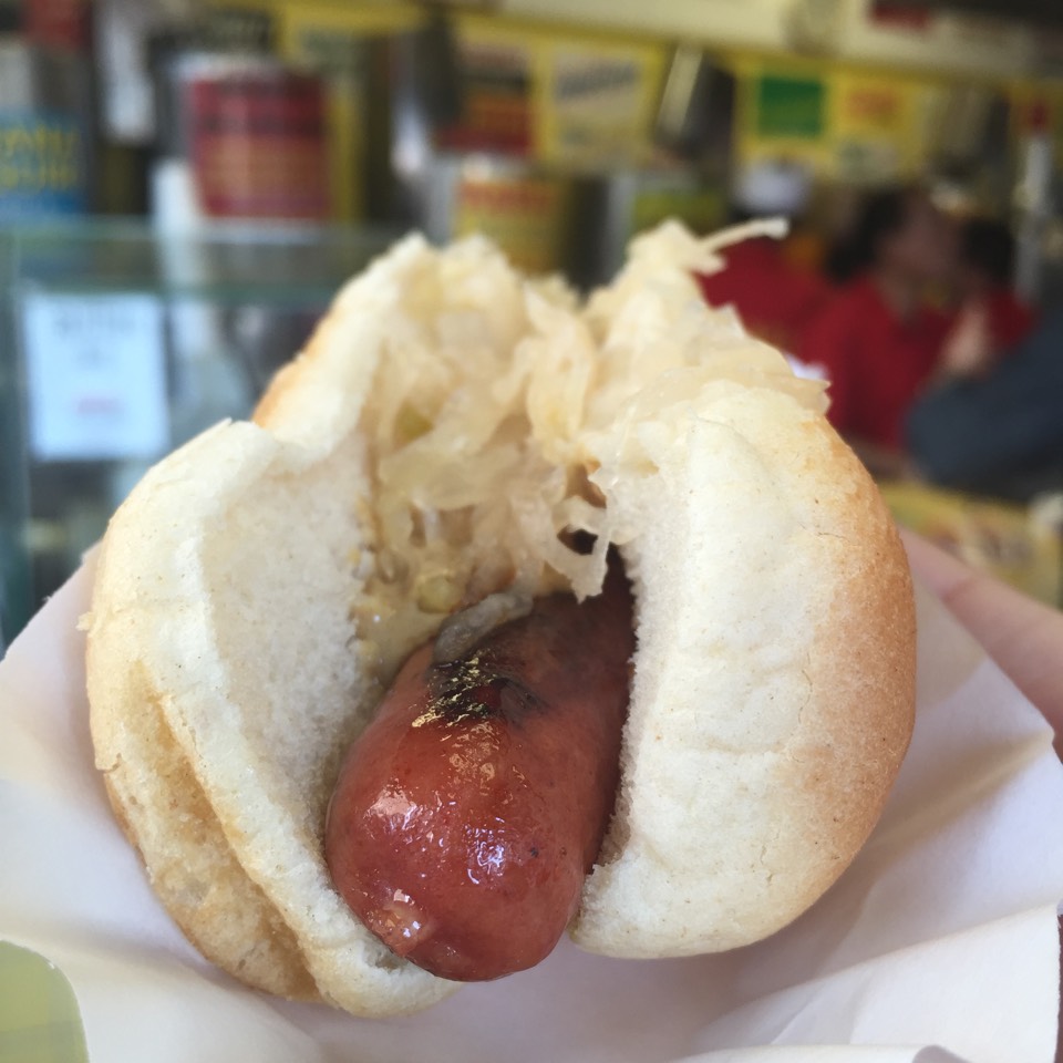 Hot Dog with Sauerkraut at Gray's Papaya on #foodmento http://foodmento.com/place/304