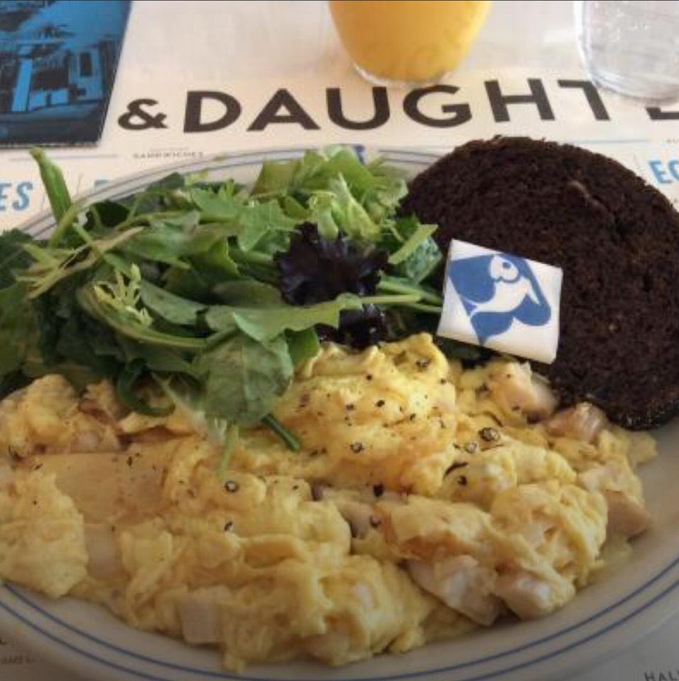 Sturgeon Omelette from Russ & Daughters Café on #foodmento http://foodmento.com/dish/47004