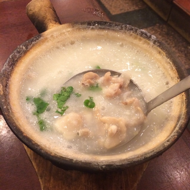 Frog Meat Porridge from Congee Village 粥之家 on #foodmento http://foodmento.com/dish/12361