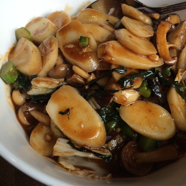Mushroom Rice Cakes from Yunnan Kitchen on #foodmento http://foodmento.com/dish/12664