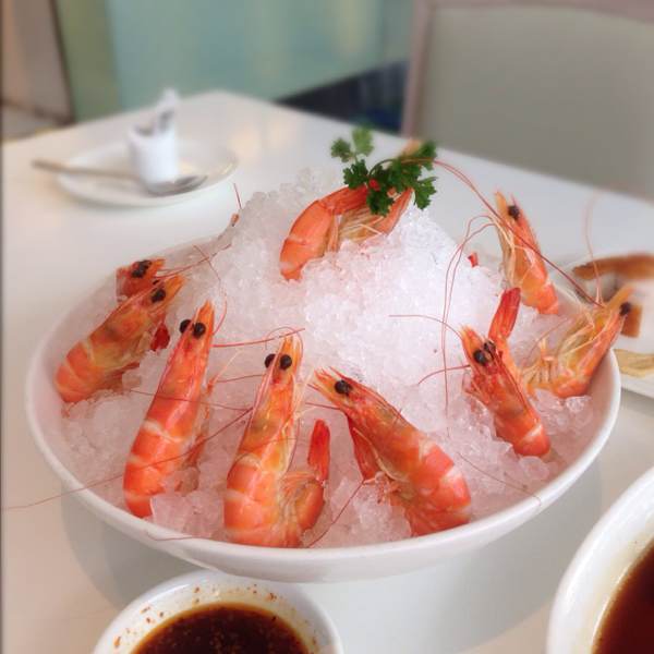 Chilled Live Prawns w Chinese Wine at TungLok Signatures 同乐经典 (CLOSED) on #foodmento http://foodmento.com/place/32