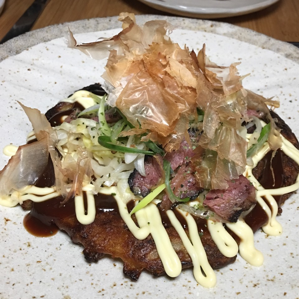 Okonomiyaki w pastrami, sauerkraut, bonito flakes on #foodmento http://foodmento.com/dish/36386