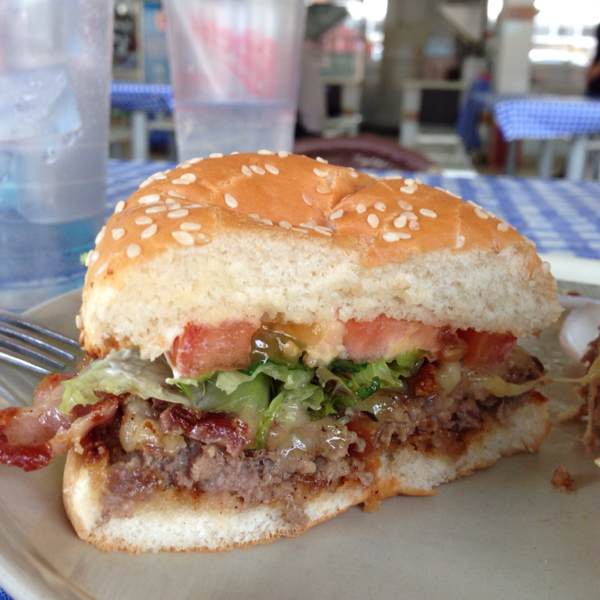 Bacon Cheese Burger at De Burg (home of the BURGASM experience!) on #foodmento http://foodmento.com/place/331