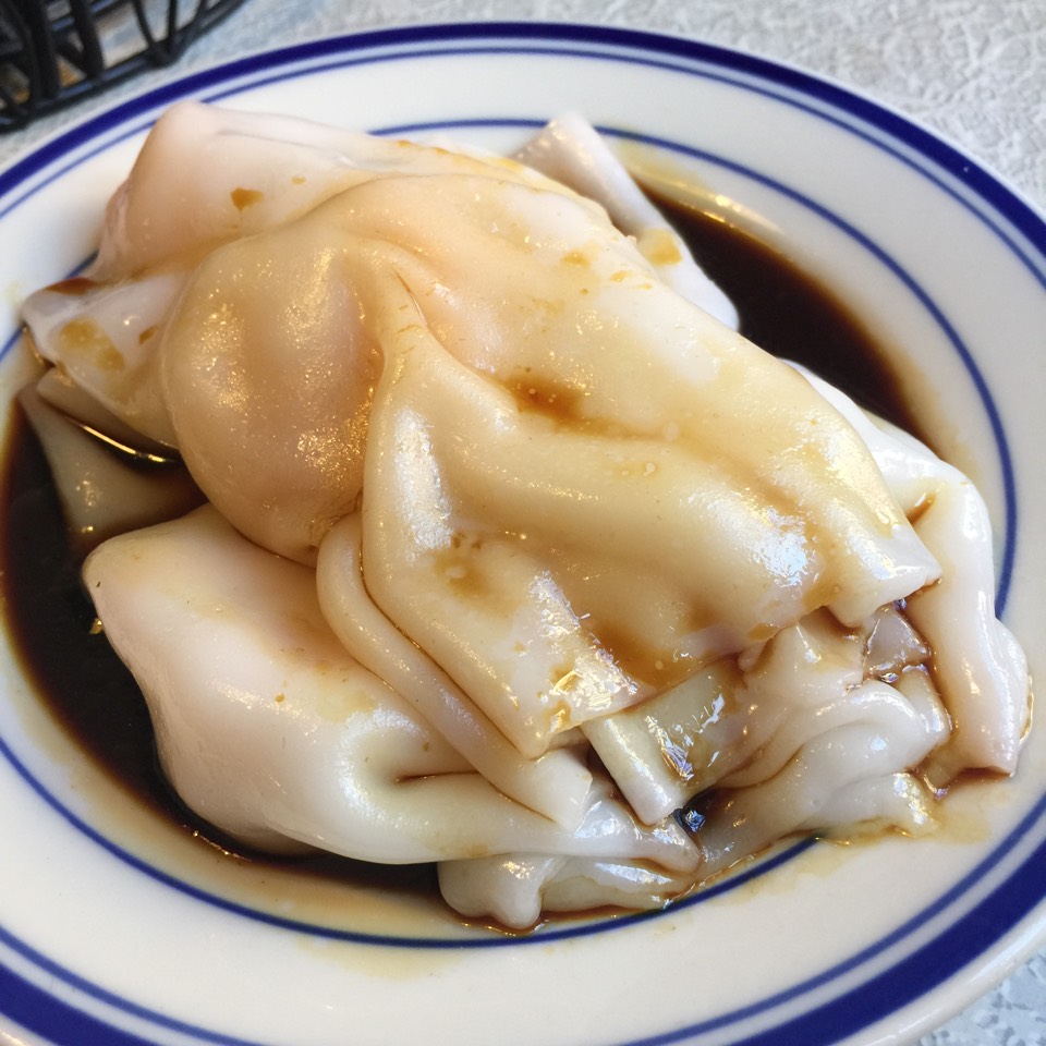 Shrimp Rice Roll - Dim Sum‏ from Nom Wah Tea Parlor on #foodmento http://foodmento.com/dish/27729