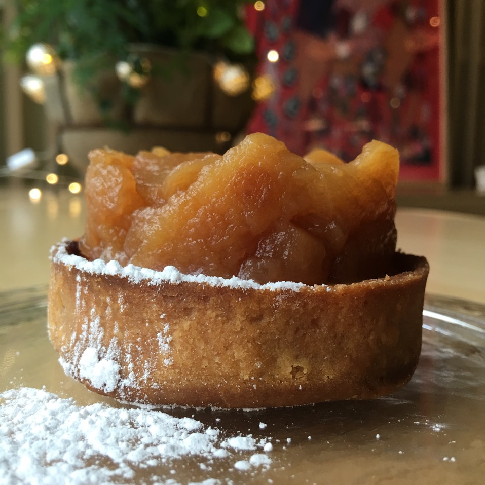 Apple Almond Tart from Patisserie Tomoko on #foodmento http://foodmento.com/dish/37011