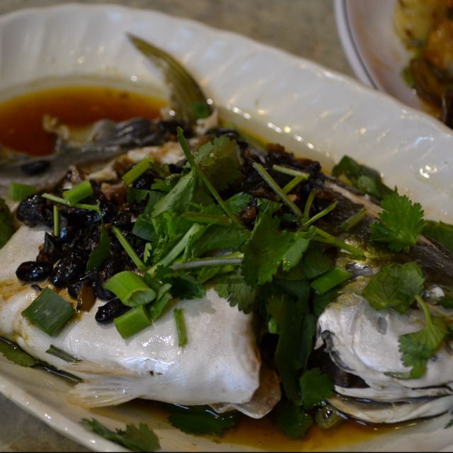 Whole Steamed Local Fish In Black Bean Sauce at Temple Street Night Market 廟街夜市場 on #foodmento http://foodmento.com/place/3512