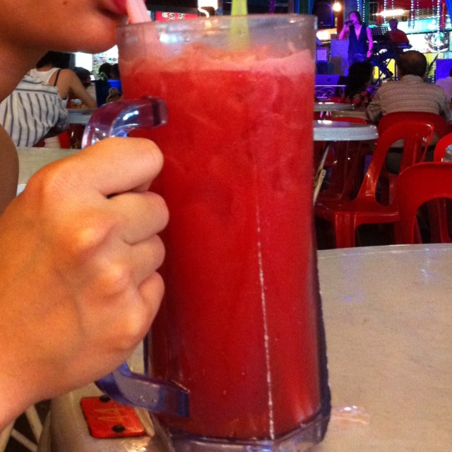 Watermelon Juice from Red Garden Food Paradise & Night Market on #foodmento http://foodmento.com/dish/14136