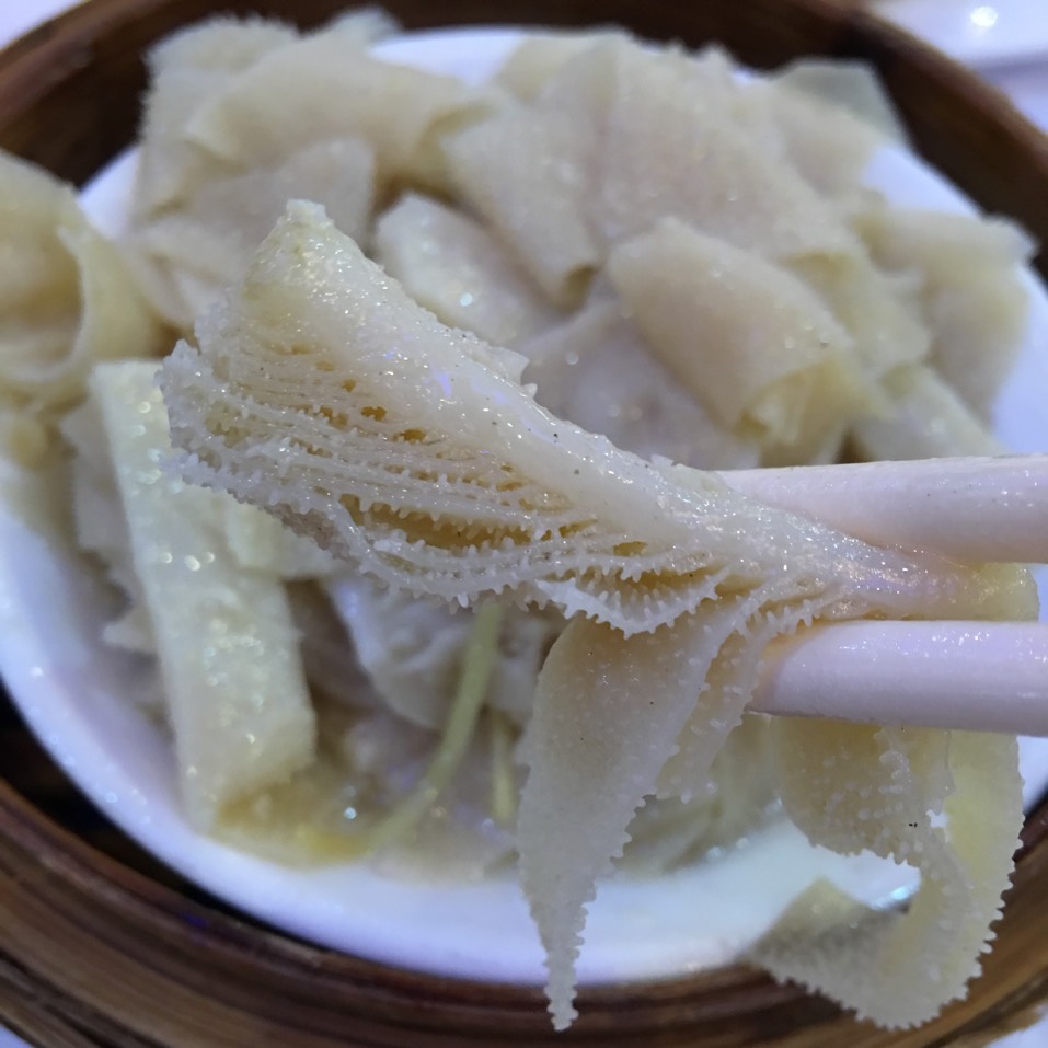 Beef Tripe at Golden Unicorn Restaurant 麒麟金閣 on #foodmento http://foodmento.com/place/3596