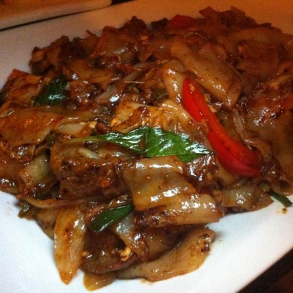 Pad Kee Mao (Flat Noodle) - Beef at Chao Thai Too (CLOSED) on #foodmento http://foodmento.com/place/360
